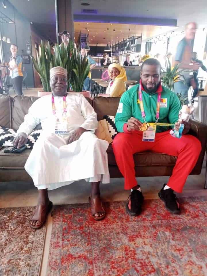 le Colonel HAMAD KALKABA MALBOUM  avec la Team Camerounaise à Konya en Turquie